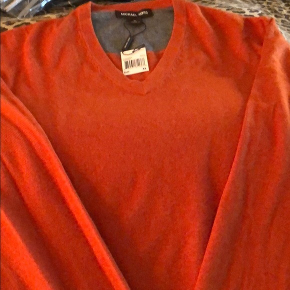 Sweater - Picture 1 of 3
